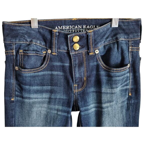 AMERICAN EAGLE Women's Size 2 Jeans Artist Crop Super Stretch Logo Waist 26" - Picture 2 of 8